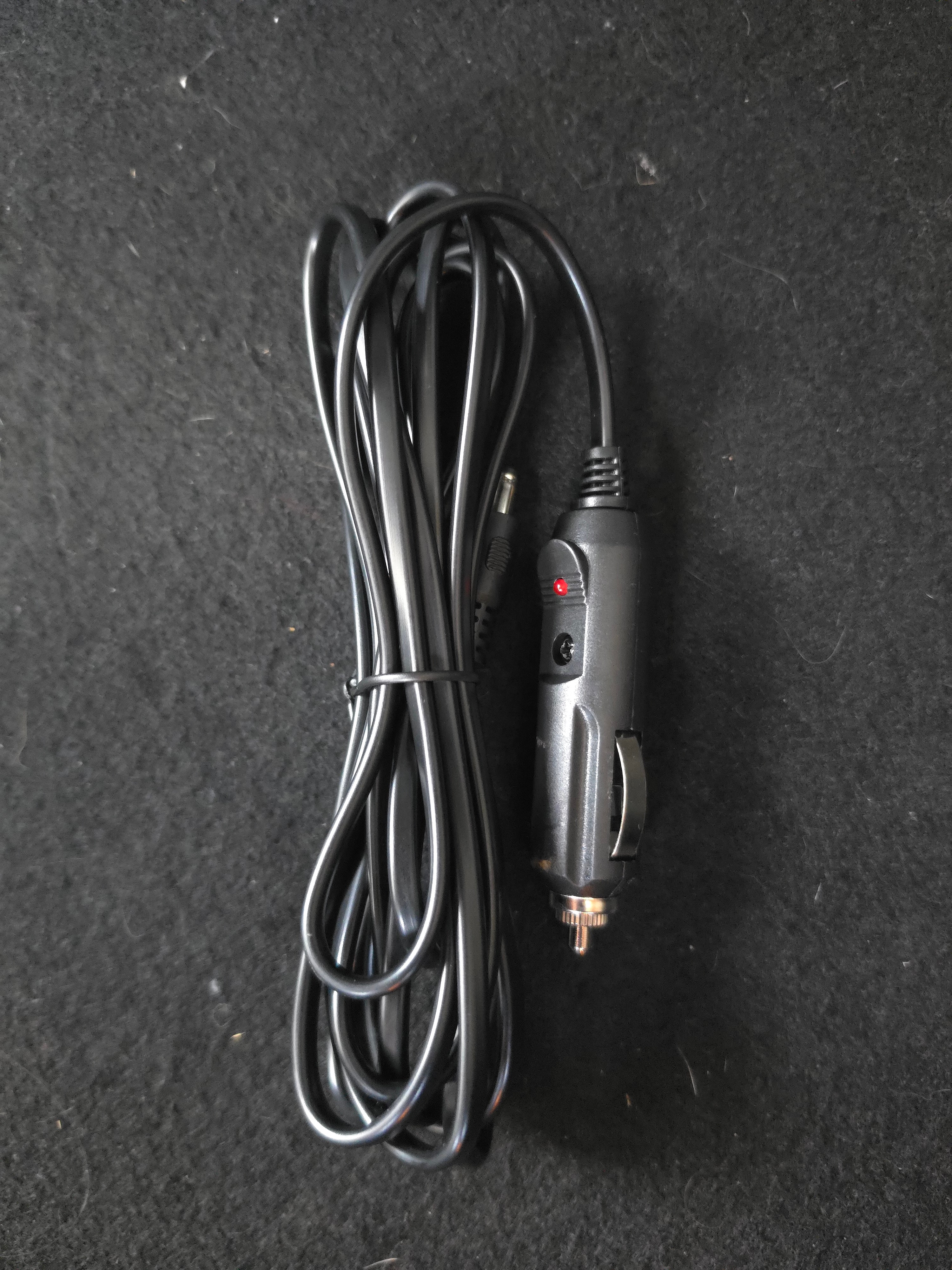 Pompie 12V car charging cable